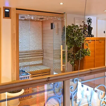 Duplex 6 Clim Wifi Sauna *